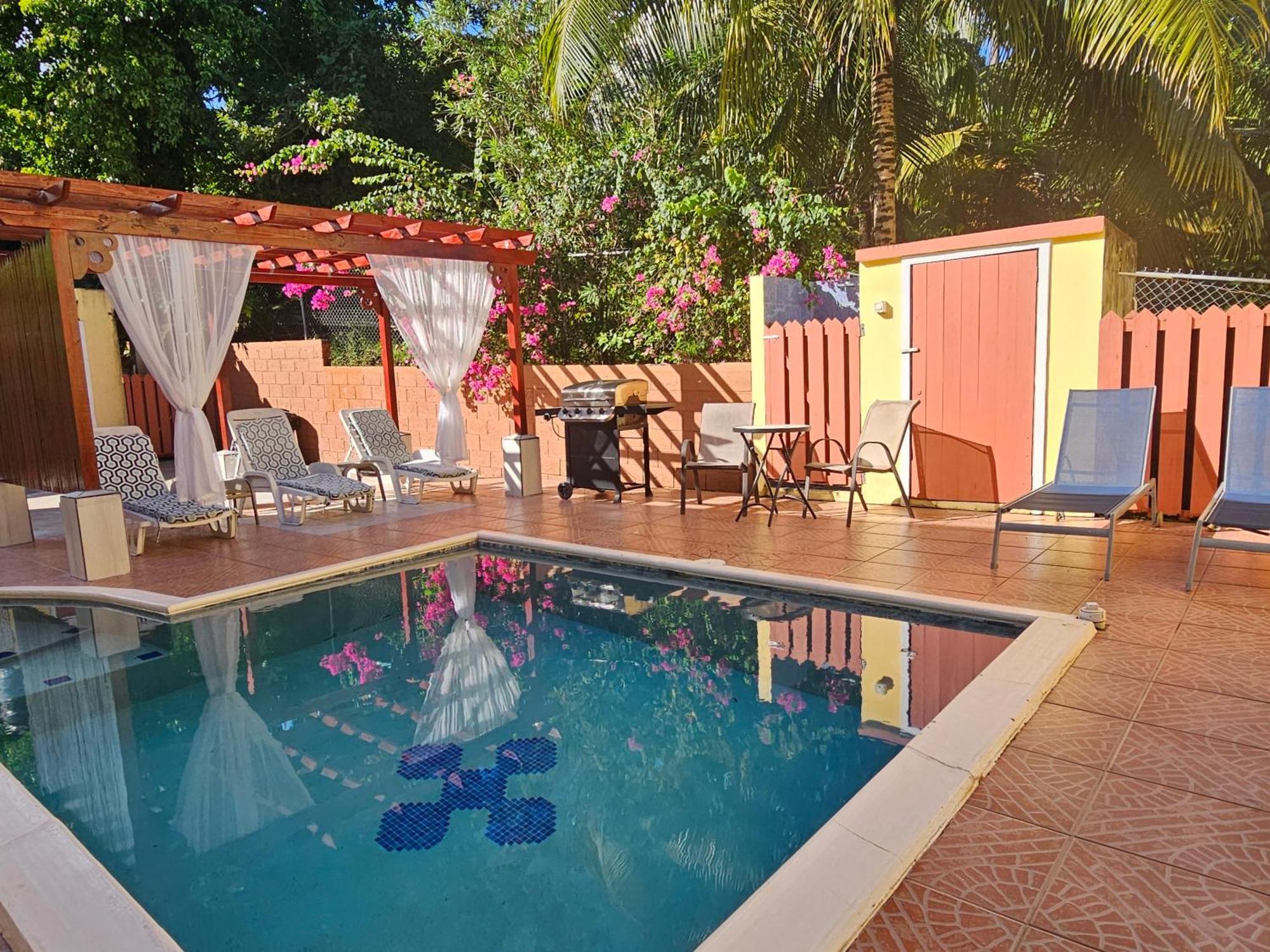 Hotel Royal Escape - 1 Anse La Raye Exterior foto
